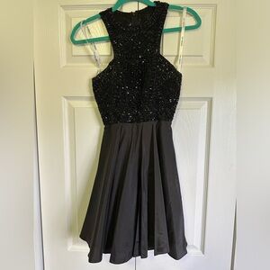 Sherri Hill Short Dress size 00